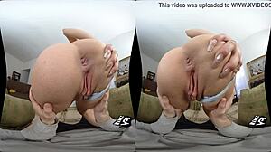 Sexo virtual com tetas pequenas e pau grande em vídeo HD