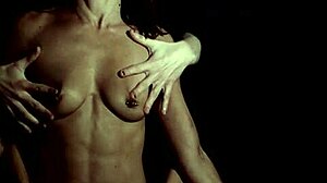 Laiha ja hoikka: Homojen 6 käden masturbaatiokokokemus