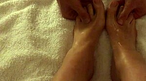 Vijačne podplate in fetiš stopal: masaža za ljubimce
