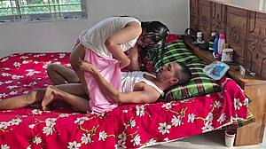 Hanif och Adoris passionerade och intensiva hemvideo med deepthroat, anal och creampie