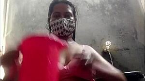 Bangladeshi Babe nimmt in Hardcore Video einen großen Schwanz auf